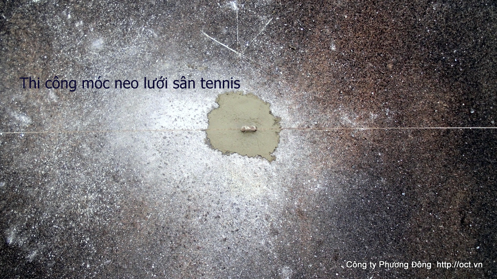 Thi-cong-moc-neo-luoi-san-Tennis